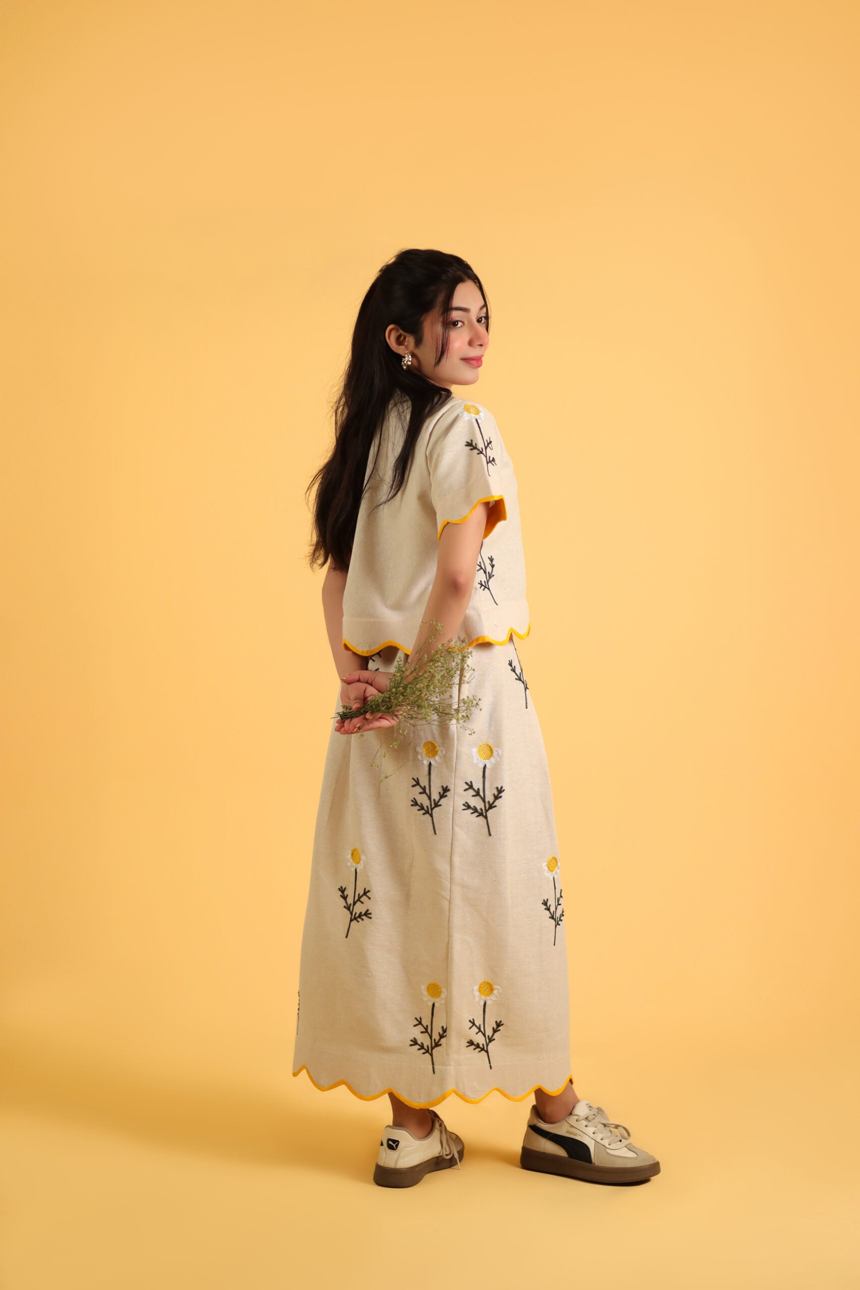 The Chamomile Scallop Top