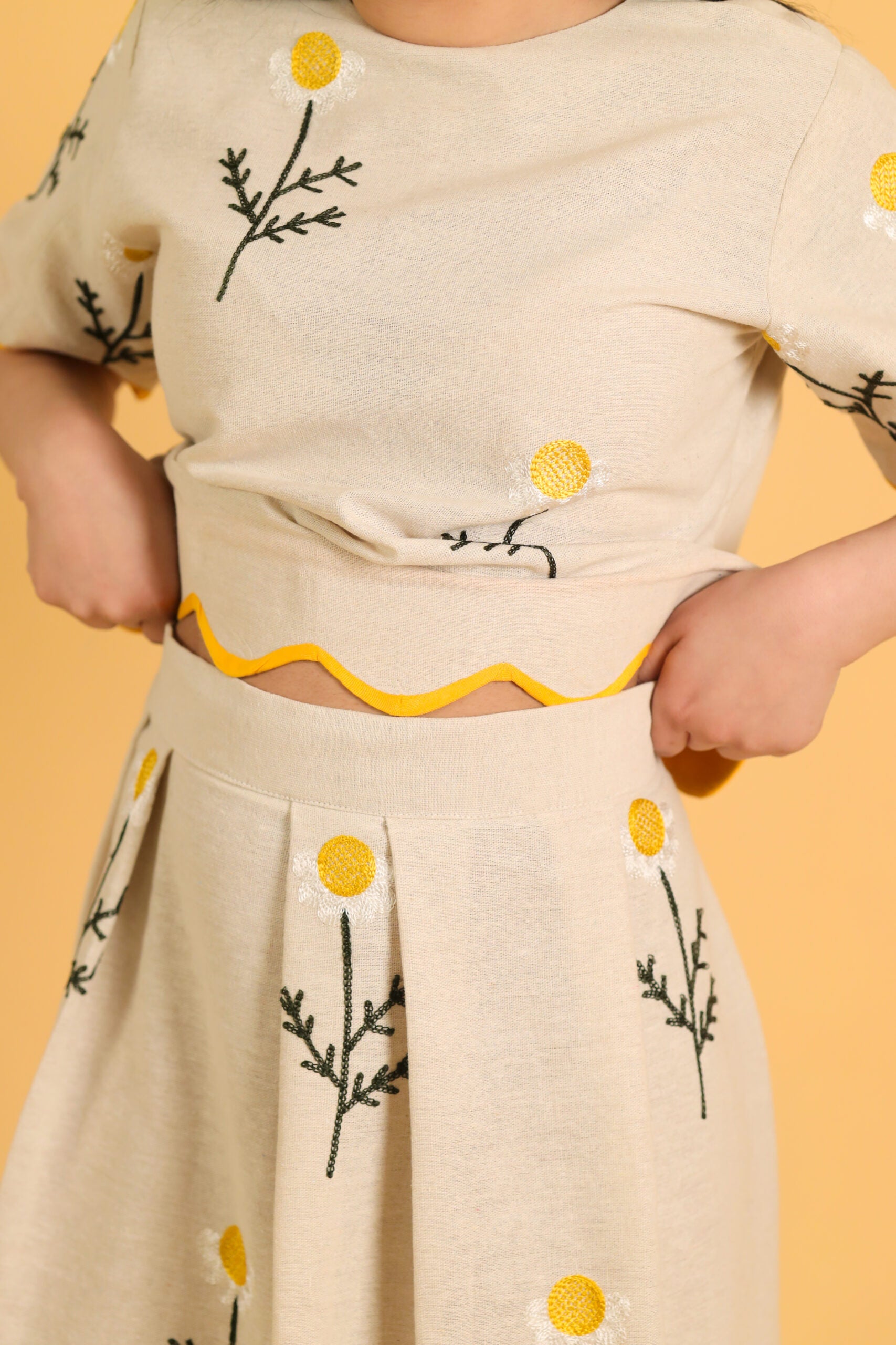 The Chamomile Scallop Set
